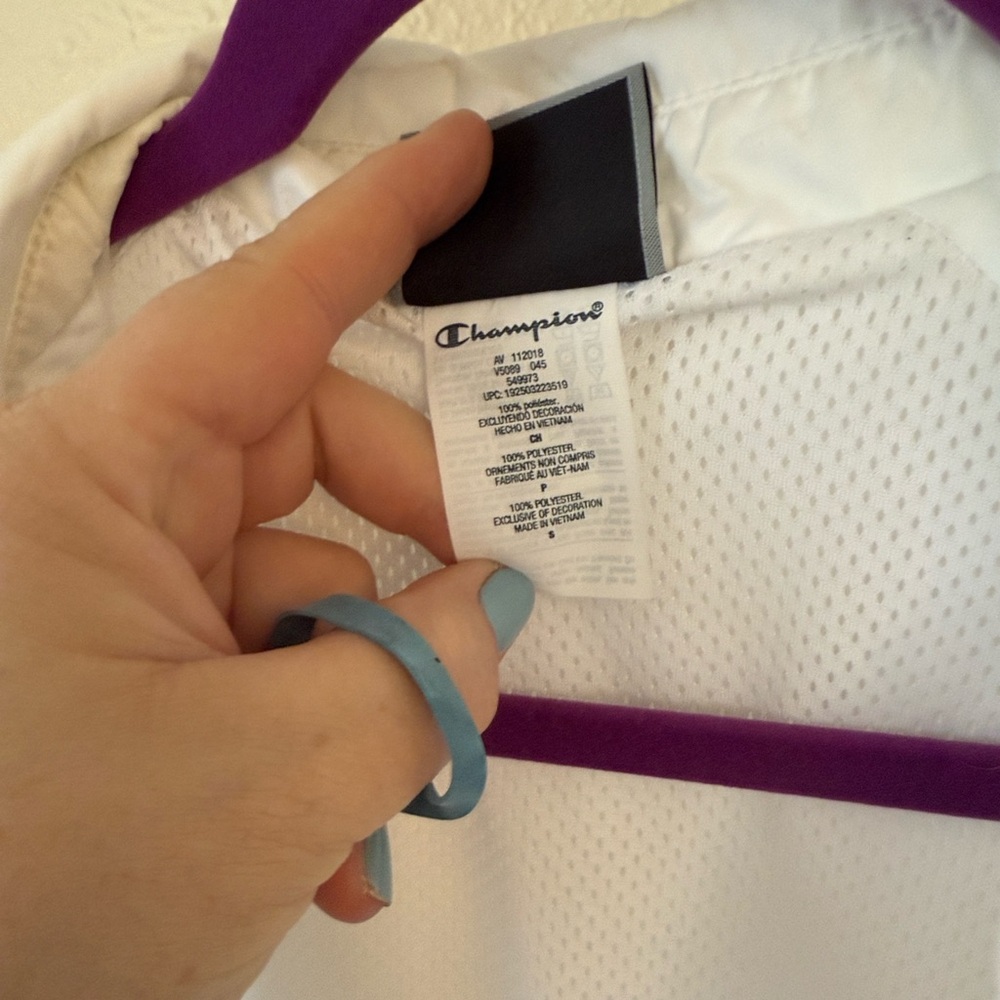 Champion Jacket Men’s Small VGUC white with red and blue accents - Picture 3 of 11